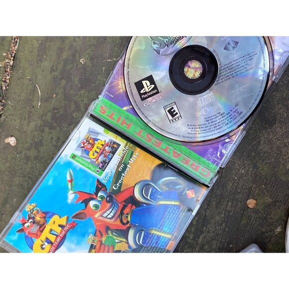 Spyro 2 Ripto's Rage PS1 PlayStation 1 Greatest Hits Complete Manual in Box - Picture 3 of 5